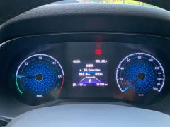 Hongqi E-QM5 basic travel version - фото 9