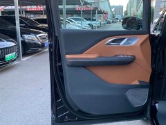 Hongqi HQ9 PHEV 2.0T AWD Business Edition - фото 7