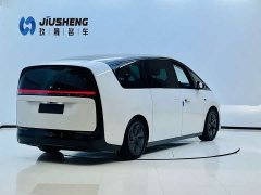 Li Auto Ideal MEGA Home Family Special Edition - фото 6