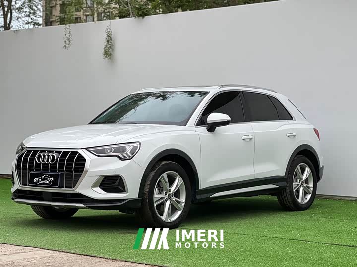 Audi Q3 35 TFSI Fashionable and Elegant - автомобиль из Китая