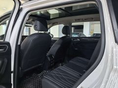 Volkswagen Tiguan L 330TSI automatic two-wheel drive R-Line version - фото 7