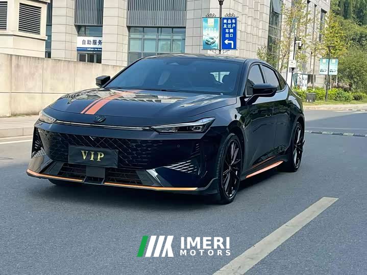 Changan UNI-V 1.5T noble sports - автомобиль из Китая