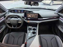 Changan UNI-V 1.5T premium - фото 11