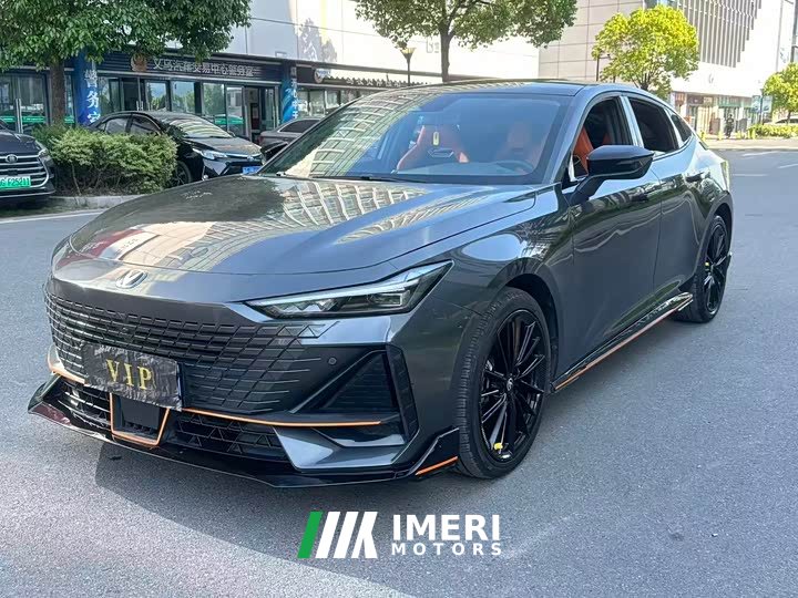 Changan UNI-V 2023 1.5T sports version - автомобиль из Китая