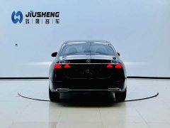 Mercedes-Benz E-Class E 260 L - фото 5