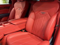 Bentley Bentayga 4.0T V8 long wheelbase version - фото 10
