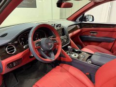 Bentley Bentayga 4.0T V8 long wheelbase version - фото 6