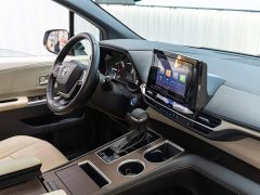 Toyota 2021 Toyota Sienna 2.5L Hybrid Deluxe Edition - фото 5