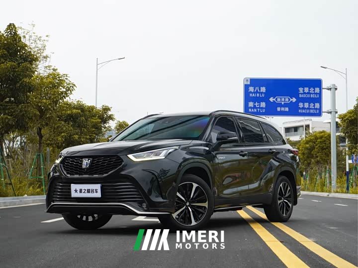 Toyota Crown Lufang 2021 2.5L HEV four-wheel drive flagship version