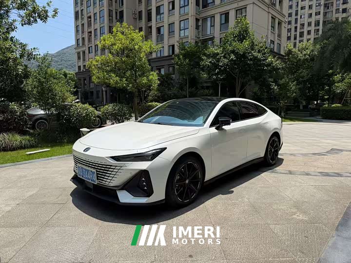 Changan UNI-V 1.5T Prestige Edition