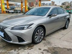Lexus ES 200 Premium Edition - фото 1