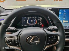 Lexus ES 200 Premium Edition - фото 7
