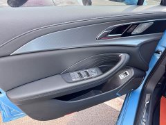 Hongqi H5 2023 2.0T automatic smart connected flag version - фото 12