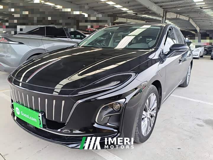 Hongqi E-QM5 560km PLUS - автомобиль из Китая