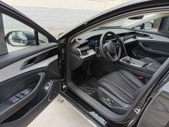 Hongqi H5 PHEV 130 Super Hybrid Edition - фото 16