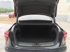 Hongqi H5 PHEV 130 Super Hybrid Edition - фото 19