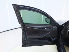 BMW 5 Series facelift 525Li luxury package - фото 15