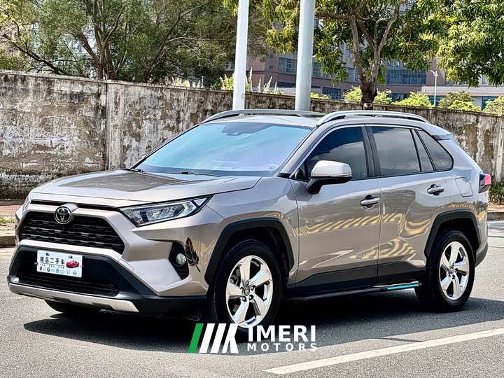 Toyota RAV4 2.0L CVT2WD Edition