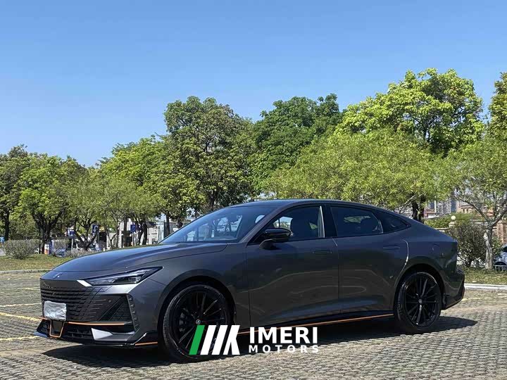 Changan UNI-V 2023 1.5T sports version