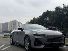 Changan UNI-V 1.5T Smart Pilot Edition - фото 3