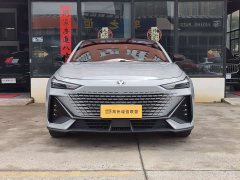 Changan UNI-V 1.5T premium - фото 2