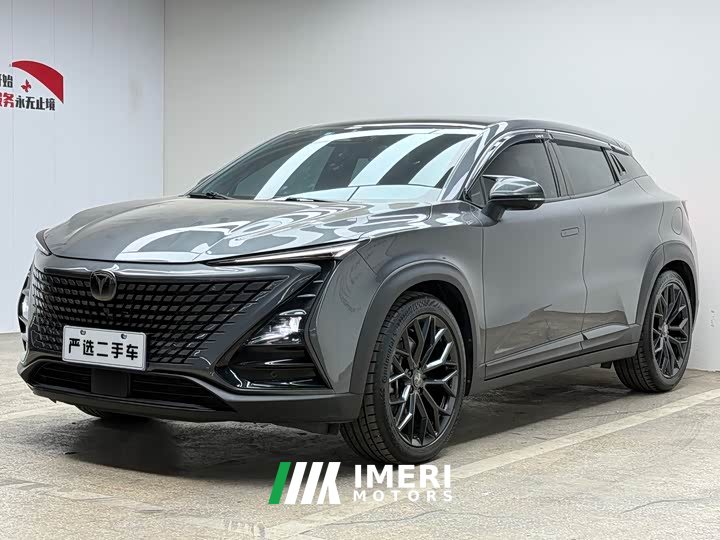 Changan UNI-T 2.0T pilot - автомобиль из Китая