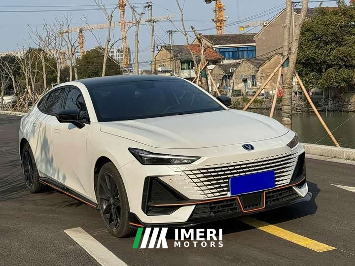 Changan UNI-V 1.5T sports version