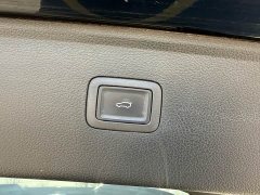 Hongqi HS7 PHEV 2.0T PHEV four-wheel drive Qichang version 7 seats - фото 17