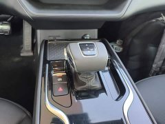 Hongqi E-QM5 2023 facelift basic travel version - фото 14