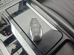 Hongqi H5 1.5T DCT Connected Qiyun Edition - фото 9