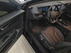 Hongqi E-QM5 2023 facelift basic travel version - фото 16