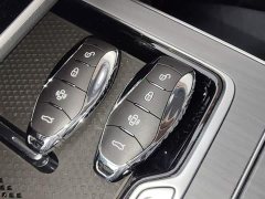 Hongqi HS5 2026 2.0T two-wheel drive Qixiang Pro version - фото 9