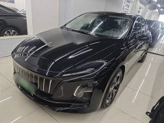 Hongqi E-QM5 2023 facelift basic travel version - фото 1