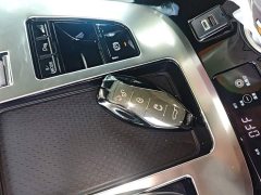 Hongqi HQ9 PHEV 2.0T AWD Business Edition - фото 9
