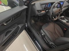 Hongqi E-QM5 2023 facelift basic travel version - фото 16