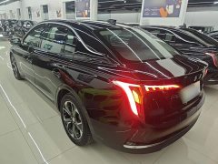 Hongqi E-QM5 2023 facelift basic travel version - фото 5