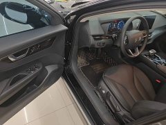 Hongqi E-QM5 2023 facelift basic travel version - фото 16