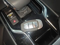 Hongqi E-QM5 2023 facelift basic travel version - фото 9