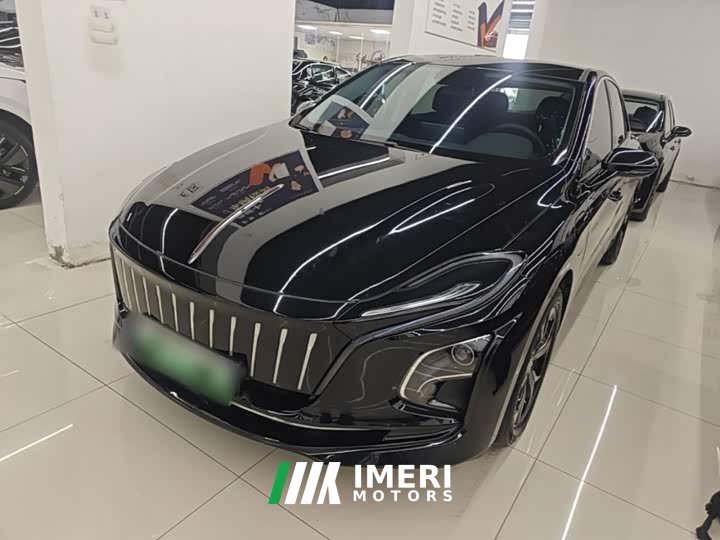 Hongqi E-QM5 2023 facelift basic travel version - автомобиль из Китая