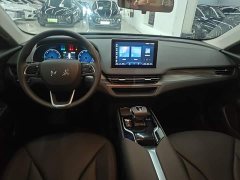 Hongqi E-QM5 2023 facelift basic travel version - фото 10