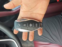 Hongqi H5 2023 2.0T automatic smart connected flag version - фото 17
