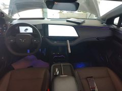 Hongqi EH7 640 four-wheel drive smart version - фото 10