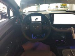 Hongqi EH7 640 four-wheel drive smart version - фото 11