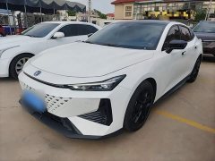 Changan UNI-V 1.5T Prestige Edition - фото 2