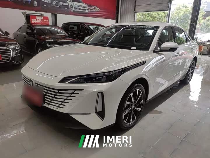 Changan Eado 2025 Blue Whale 1.5T 500Bar Premium Type - автомобиль из Китая