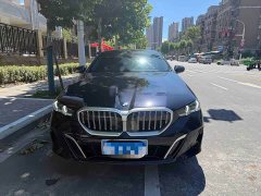 BMW 5 Series 530Li Leading M Sports Package - фото 2