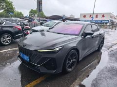 Changan UNI-V 1.5T premium - фото 1