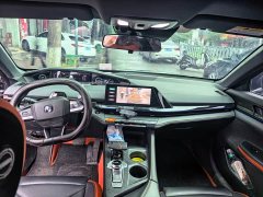 Changan UNI-V 1.5T premium - фото 3
