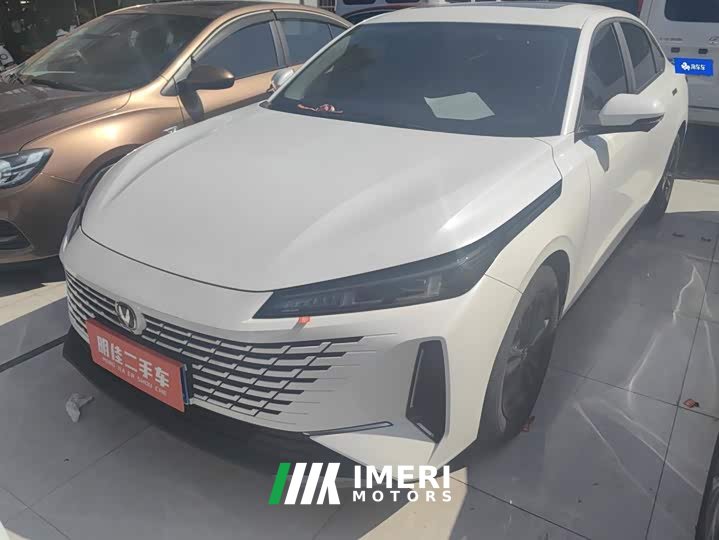 Changan Yida 2023 Blue Whale NE 1.5T GDI DCT Exclusive Type - автомобиль из Китая