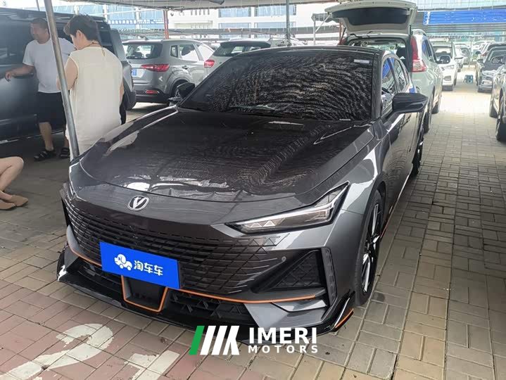 Changan UNI-V 2022 1.5T sports version